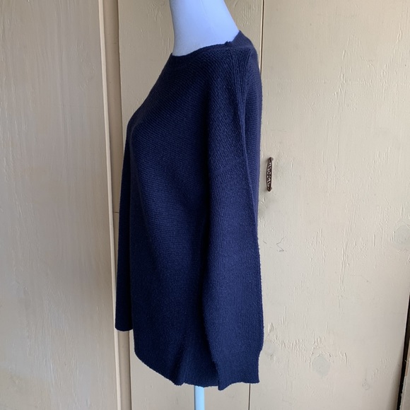 J Crew Sz XS Relaxed Fit Boat Neck Navy Blue Sweater - Picture 3 of 7